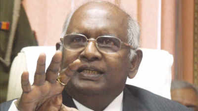 Govt panel to study giving SC status to Dalit converts