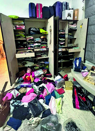 5 caught for ₹35L loot from builder’s house