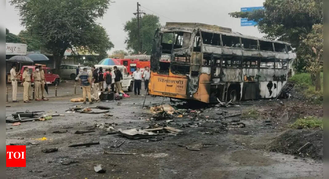 11 dead, several injured as bus catches fire in Nashik