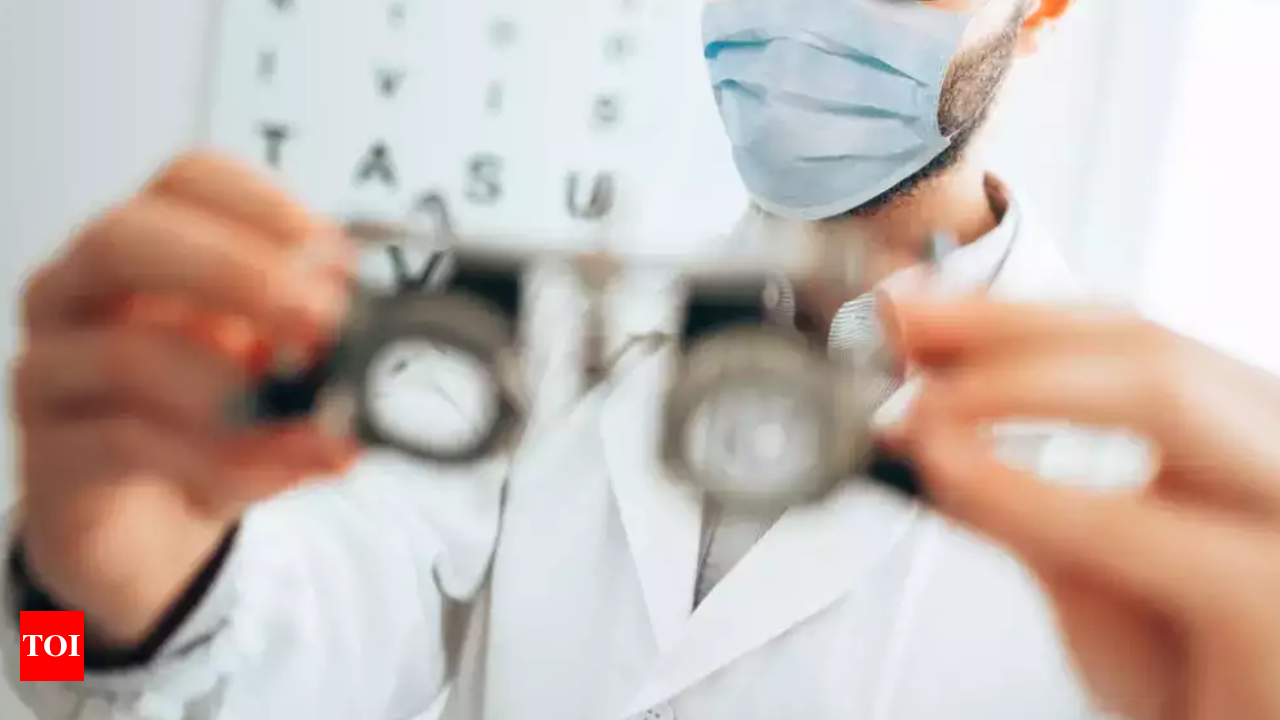 State Again Asks Higher Edu Dir To Go For Eye Test | Mumbai News - Times of  India