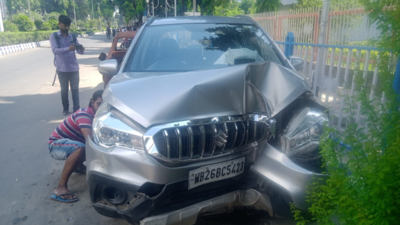 Kolkata: 2 techies among 3 injured as car jumps red light in Salt Lake
