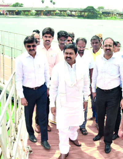 Will improve facilities at Sri Lankan Tamil refugee camps: Union minister