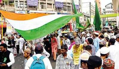 Calls for peace, processions, charity mark Prophet’s birth anniversary