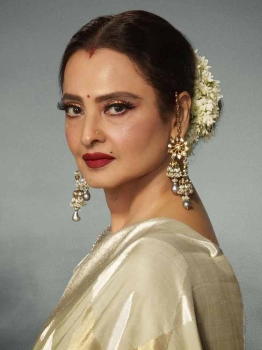 10 Facts About Rekha Every Fan Must Know Times Of India