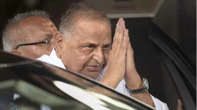 From almost becoming PM to spawning UP's most powerful political clan: 10 highlights of Mulayam Singh Yadav's journey