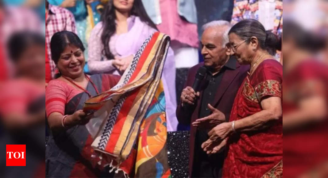 Indian Idol – Season 13' contestant Sanchari Sengupta surprised her mother  by taking her on ...