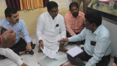 Eknath Shinde faction MLA protests against inadequate water supply in Ambernath