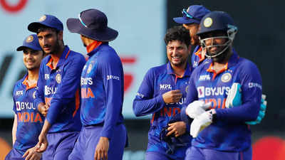 3rd ODI: Kuldeep Yadav claims four as India bowl out South Africa for 99