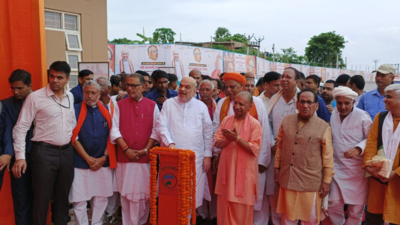 Bihar BJP leaders tear into CM Nitish Kumar, RJD chief Lalu Prasad