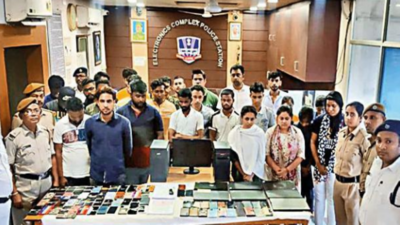 Bidhannagar: Cops arrest 26 from Sector V 'blackmail centre'