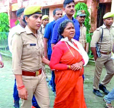 Niranjan Jyoti suffers fracture at MSY funeral