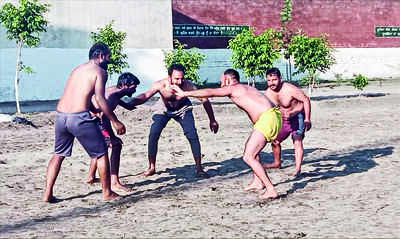 Jail officials try to channelise inmates’ energy through sports