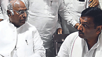 Bihar: Mallikarjun Kharge promises 50% of party posts to people below 50 years