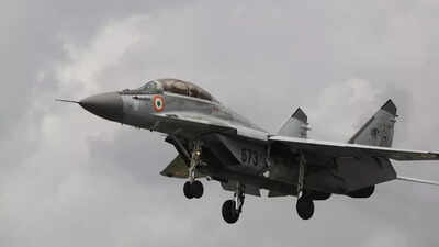 Mig 29K develops technical snag, pilot ejects safely