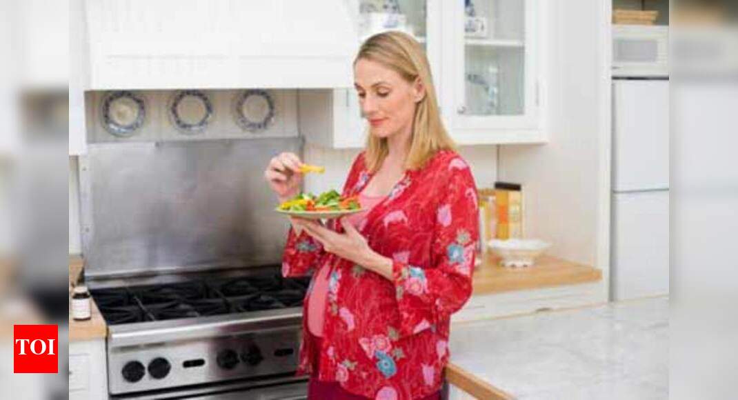 Fatty foods in pregnancy cut cancer risk - Times of India