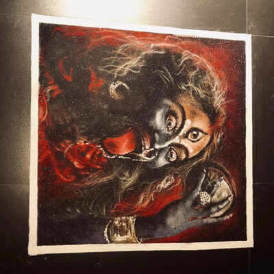 Artisit creates a 3D Rangoli of Kaali Mata