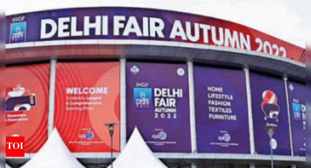 Greater Noida At Autumn fair, handicrafts, lights, furniture & more