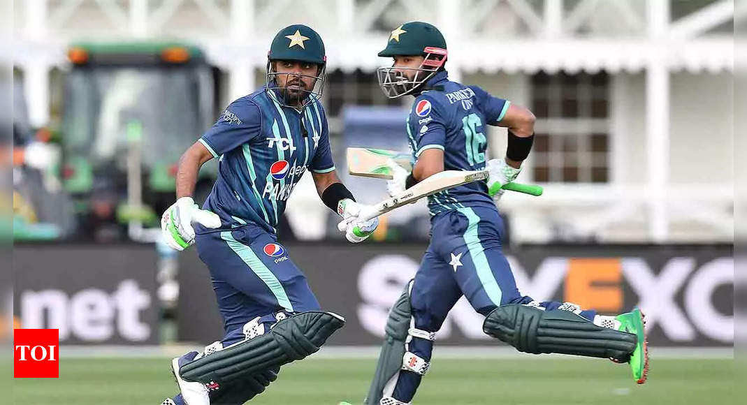 Tri-series: Pakistan beat Bangladesh by 7 wickets | Cricket News – Times of India
