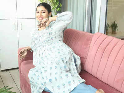 Pregnant Debina Bonnerjee clarifies she's not fasting on Karva Chauth; also  reveals why she has put less mehendi - Times of India