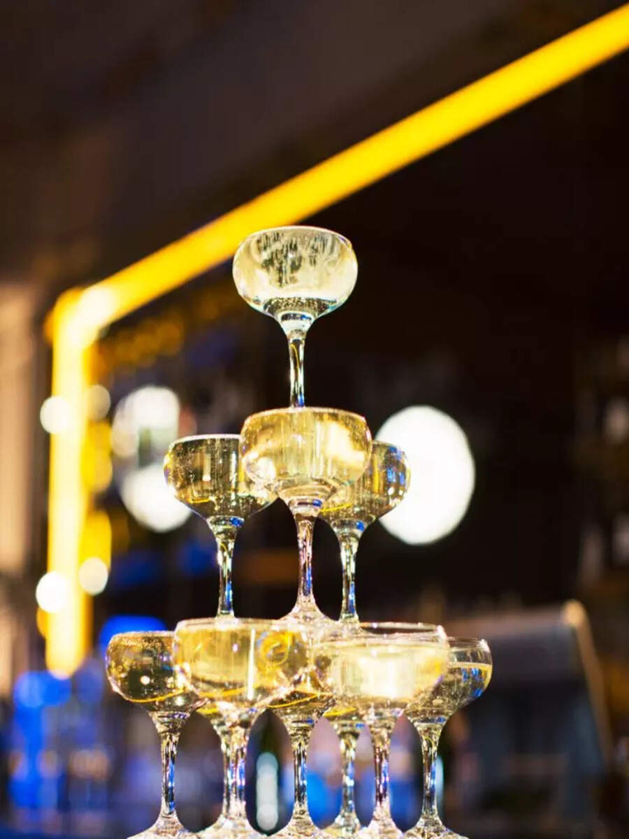 hit-the-dance-floor-at-the-hottest-nightclubs-in-houston
