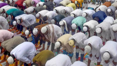 Mob attacks mosque in Gurugram; threatens namazis with expulsion from village
