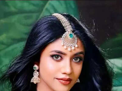 Best beauty looks of 'Boyfriend for Hire' star Malavika Satheesan