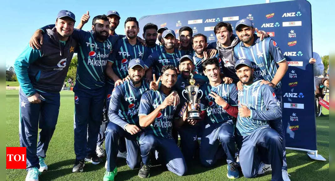 Pakistan Vs New Zealand: Pakistan beat hosts New Zealand to win tri-series and send T20 World Cup warning | Cricket News – Times of India