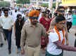 
Punjabi celebs walk blindfolded, led by the visually impaired on World Sight Day
