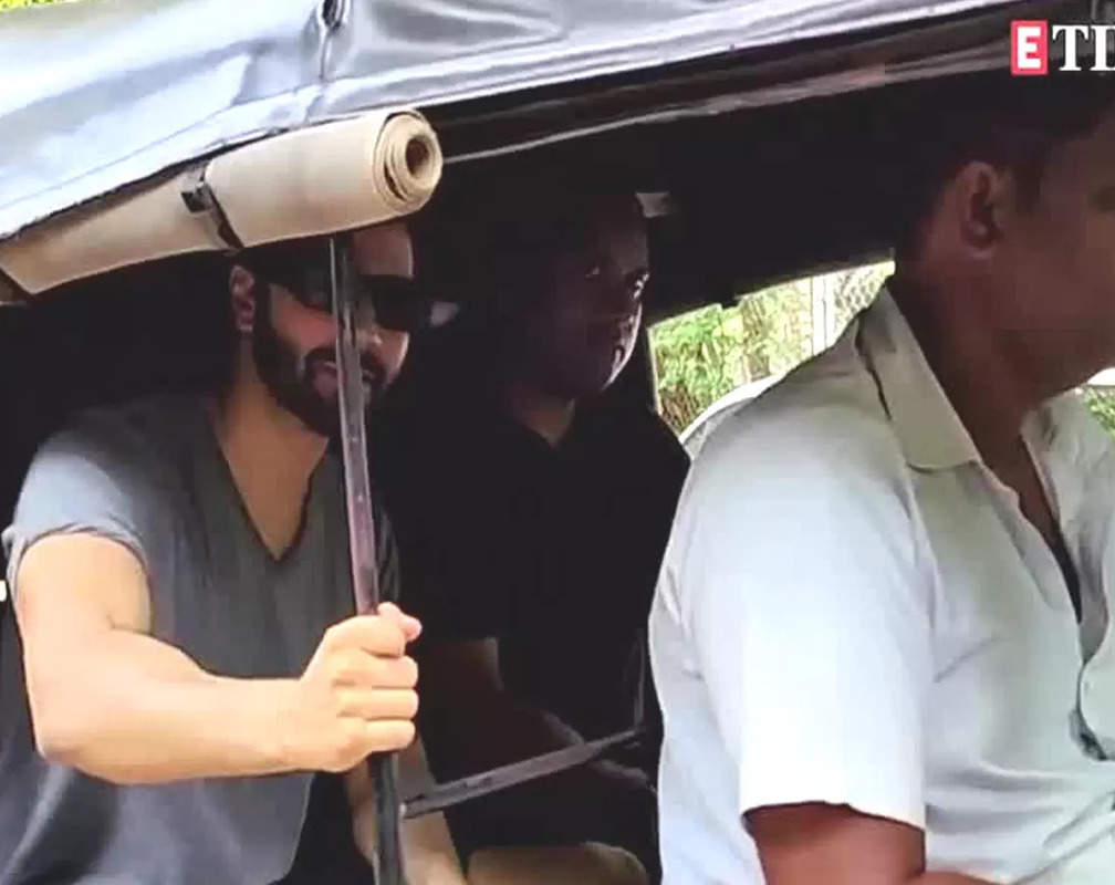 
Watch: Varun Dhawan ditches his luxury car for an auto-rickshaw ride
