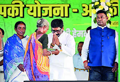 Our govt trying to revive rural economy: Hemant