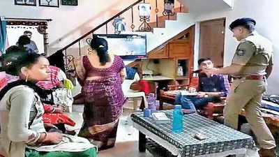 Vadodara: 6 arrested, minor detained for heist at NRI's bungalow