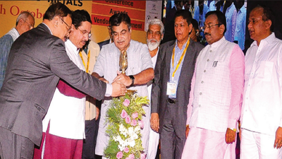 MLAs & MPs stalling mining projects has become a trend in Maharashtra: Nitin Gadkari