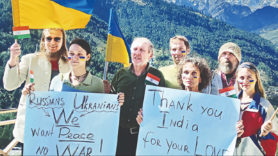 In Manali, Russians and Ukrainians say no to war
