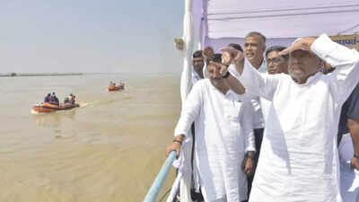 Bihar CM Nitish Kumar's boat collides with bridge pillar during inspection of Chhath Ghat in Patna, everyone onboard safe