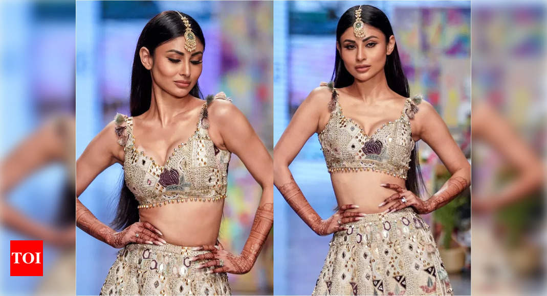 Mouni Roy Looks Resplendent in Creamy Lehenga Choli as She Walks at Lakme  Fashion Week 2022- See PHOTOS