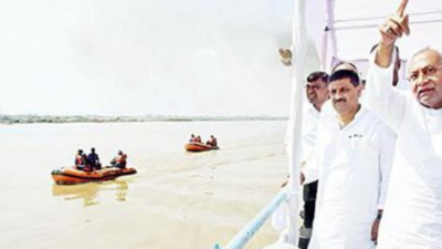 Bihar CM Nitish Kumar's boat collides with JP Setu pillar during ghat inspection, all safe