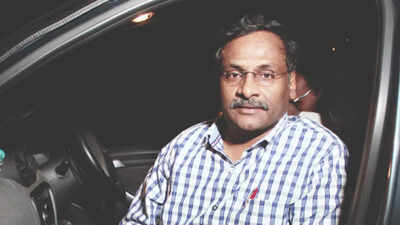 SC suspends order freeing Saibaba, others; says HC took a 'short cut'