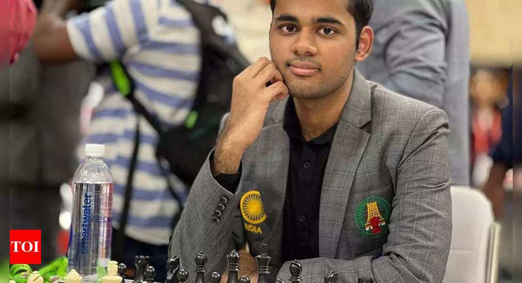 Indian GM Arjun Erigaisi shocks Magnus Carlsen in Aimchess Rapid tourney | Chess News – Times of India