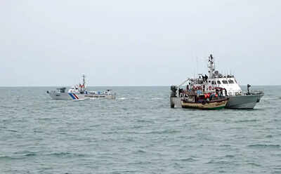 Coast guard nabs 5 Lankan fishermen for trespassing in Indian waters off Cape Comorin