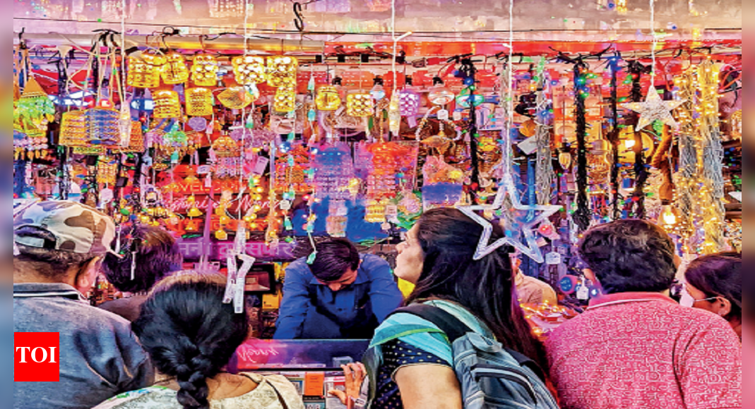 Pune Undeterred by surge in prices, revellers throng traditional