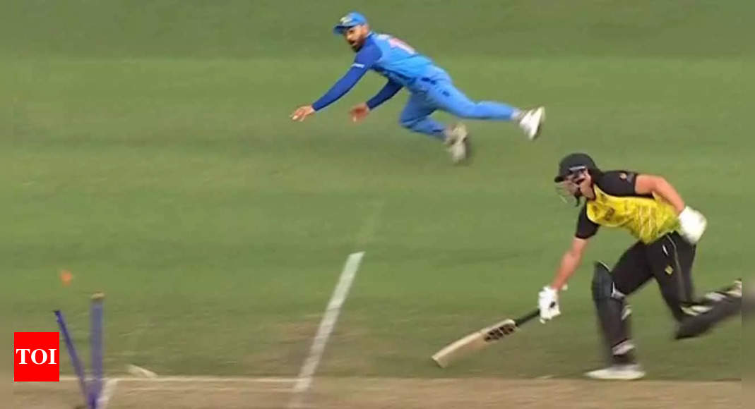 Watch: Virat Kohli’s fielding masterclass in India’s stunning T20 World Cup warm-up win over Australia | Cricket News – Times of India