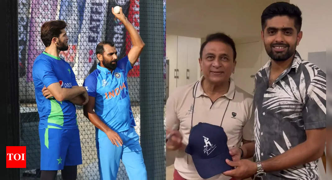 Watch: Shami shares tricks of trade with Afridi, Gavaskar advises Babar | Cricket News – Times of India