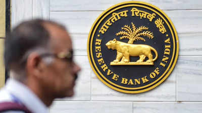 Indian shares rise 1% as RBI eases inflation fears