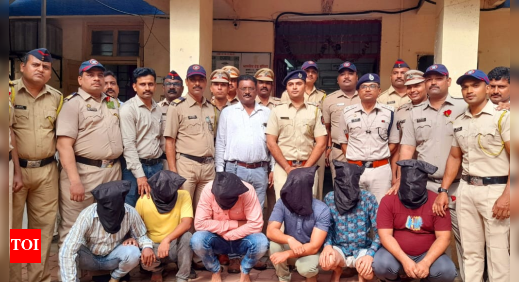 Thane Lab technician, 9 others held for Rs 1.3 crore robbery at