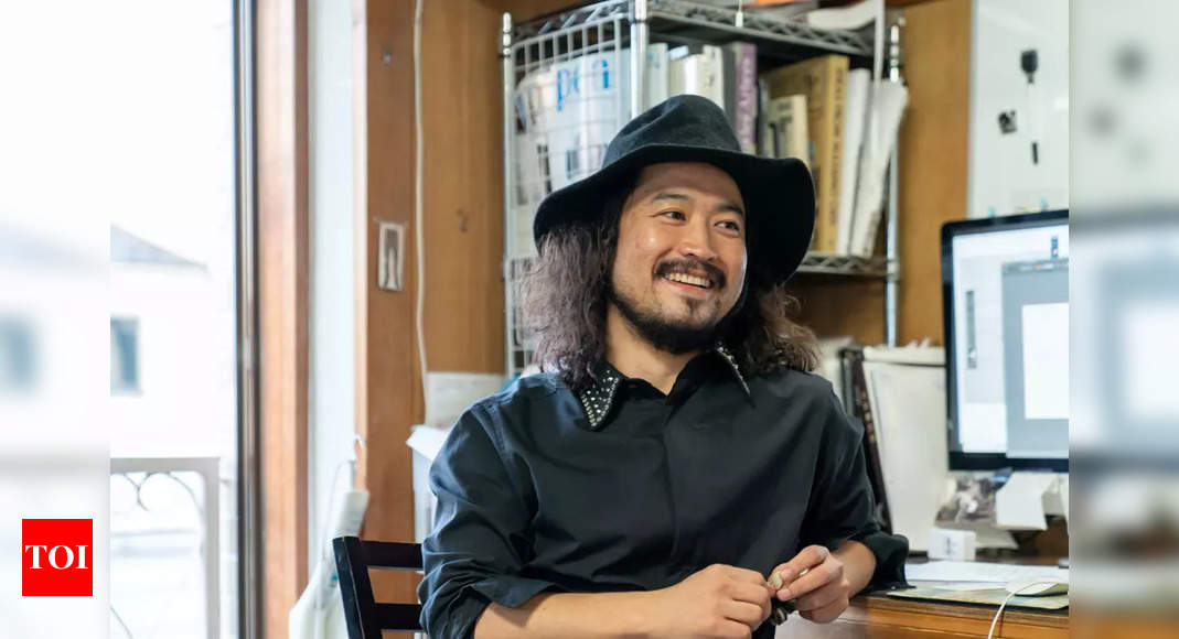 How a teacher from Jupiter became a celebrity in Japan