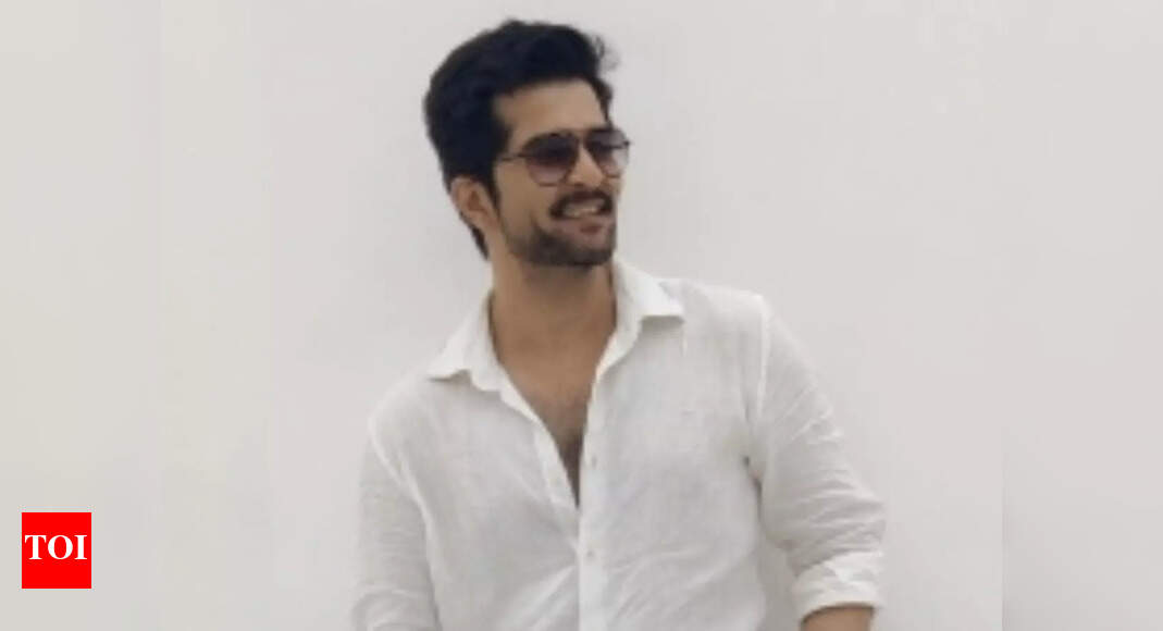 Raqesh Bapat I'm totally in love with my artistic side of life Hindi