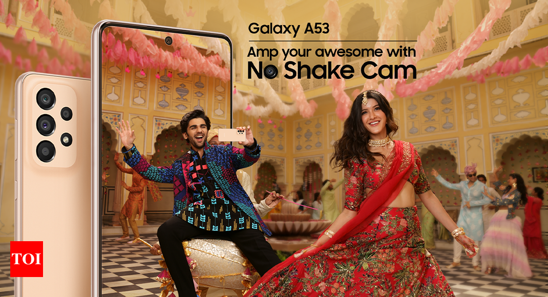 raghav-slow-mo-king-juyal-aka-crockroaxz-tests-the-samsung-galaxy-a53-5g-s-no-shake-cam-feature-as-he-trips-through-jaisalmer-times-of-india