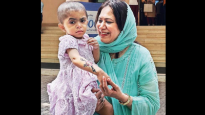 Bengaluru doctors treat Pakistani cricket commentator's daughter