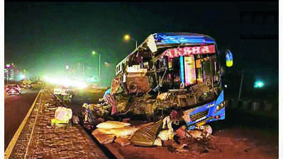 6 from Banswara die in Guj bus accident