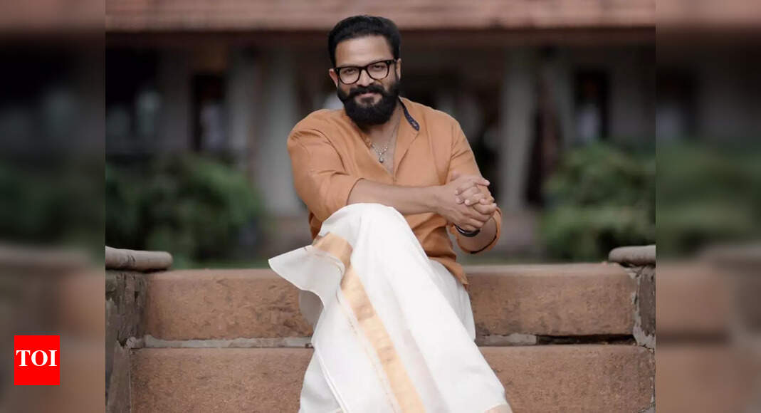 Charge sheet filed against Jayasurya in lake encroachment case Malayalam Movie News Times of